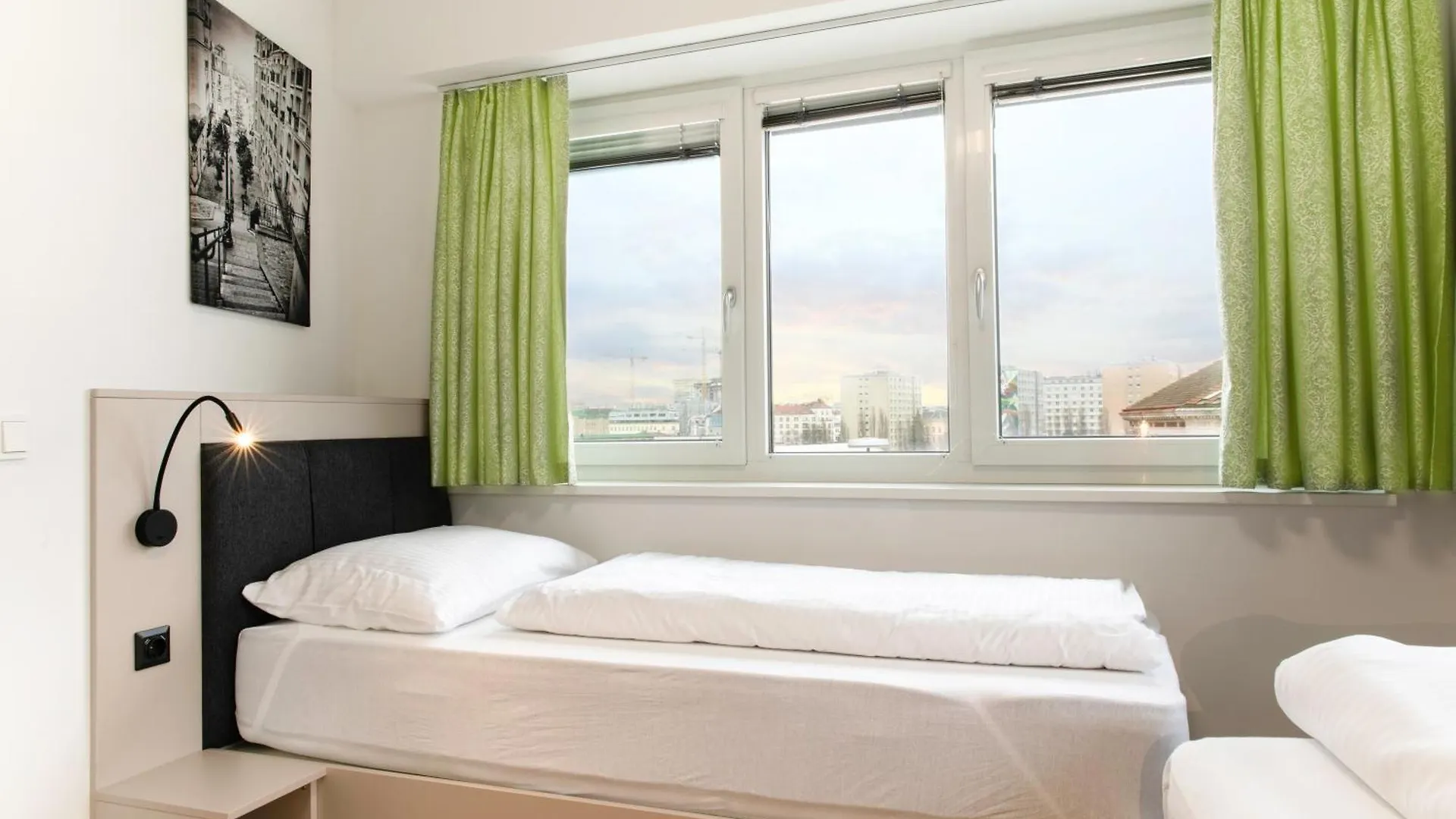 Myapartments Vienna Rooftop 0*,